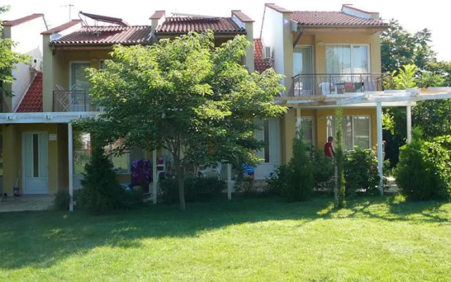 Zora Camping - Bungalows