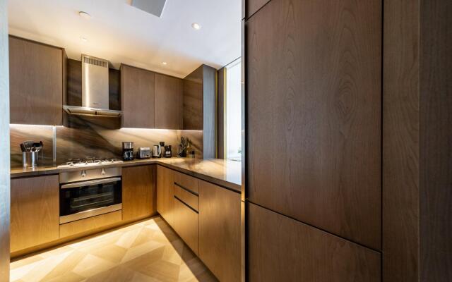 DXB - Five - 31006 - PJ