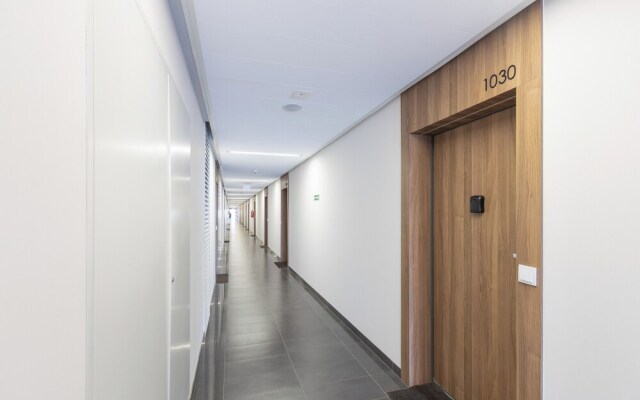 Modern Apartment Wola by Renters