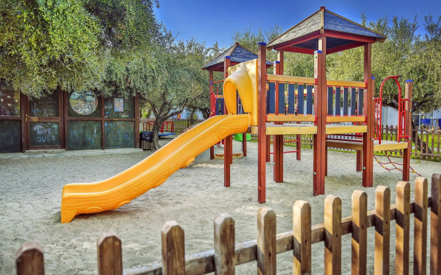 Alex Beach Hotel - Bungalows Hotel