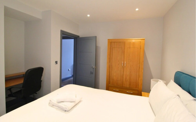 Ealing Broadway By Viridian Apartments