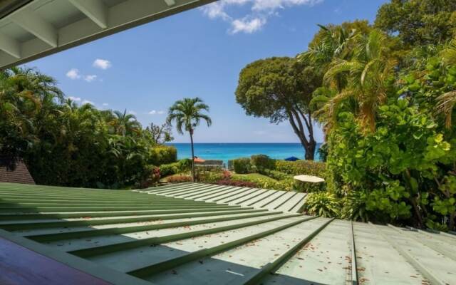 Villa Thespina on the Beach