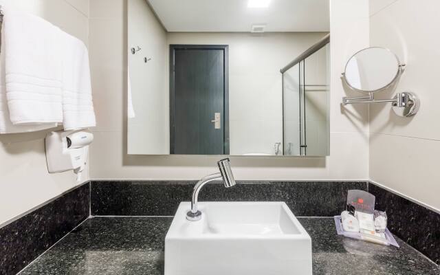 Microtel Inn and Suites by Wyndham Monahans