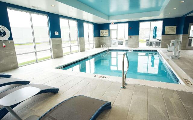 Hampton Inn & Suites St. Clairsville