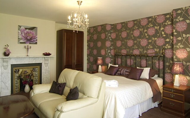 The Smithaleigh Hotel