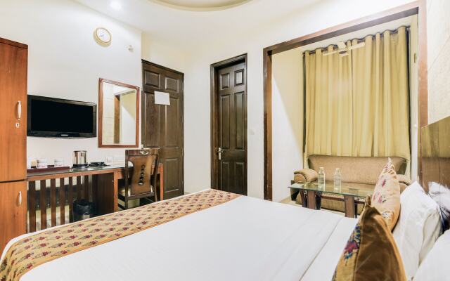 Cosy Grand @Chanakyapuri by The Cosy Hotels.