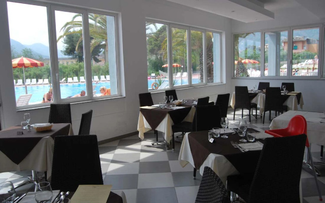 Ai Pozzi Village Hotel & Residence	