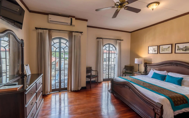 Hotel Colonial