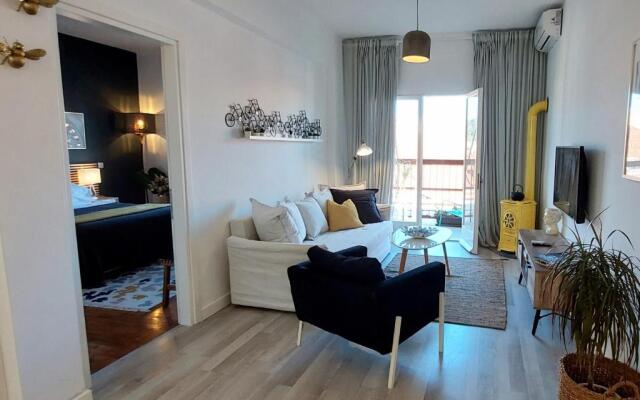 AAY- Best Corfu Town & Sea Apart 2bedroom Renovated + lift / Comfy&Design+WiFi