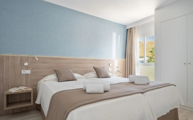 Puerto Azul Suite Hotel