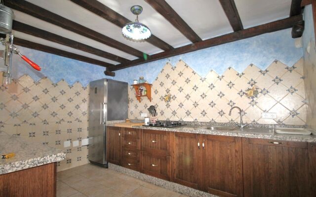 1096 Villa Mirto