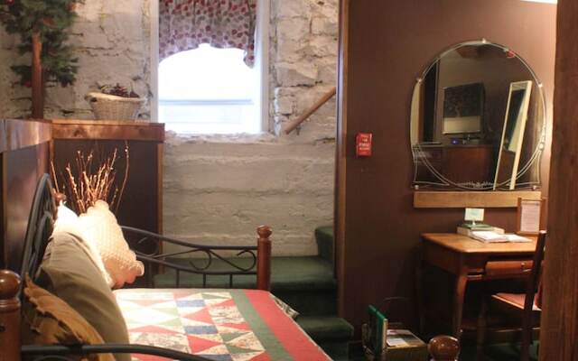 Whispering Pines Bed & Breakfast