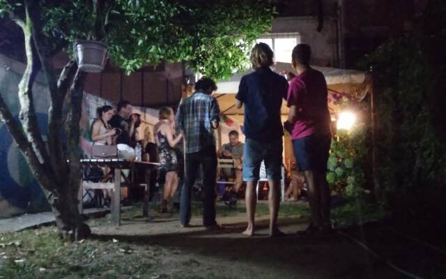 Meiga Backpackers