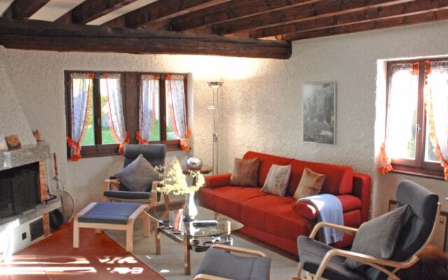 House Marianne Aquila
