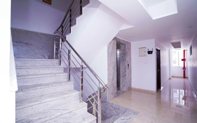 Hotel Moon Taj Near Yashobhoomi