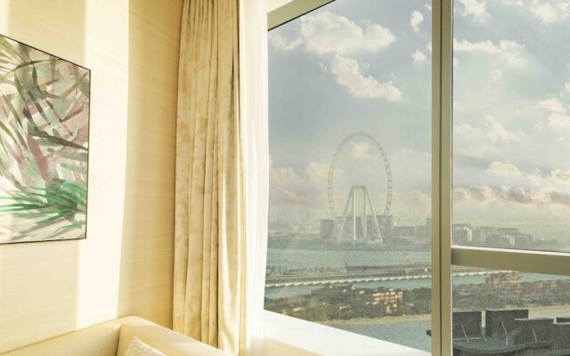 LUX Iconic Views at Palm Tower Suite 3