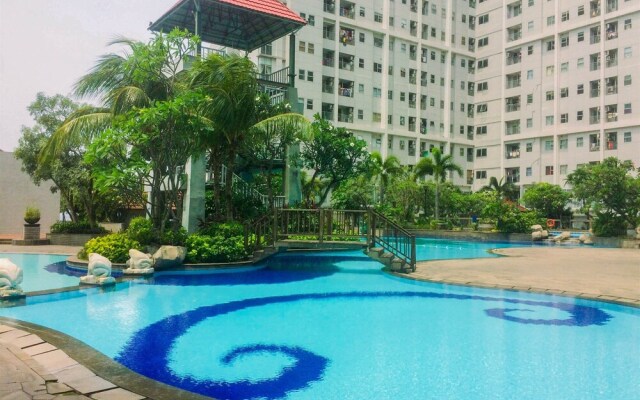 Warm And Homey Studio At Seasons City Latumenten Apartment