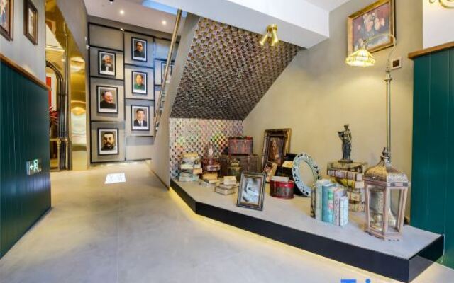 TIANJIN West Railway Station TIANJIN Eye JAMES JOYCE COFFETEL