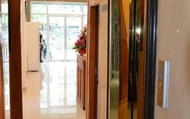 Green Centre Point Inn