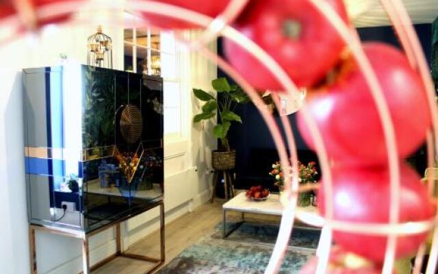 1 Craven Hill Gardens