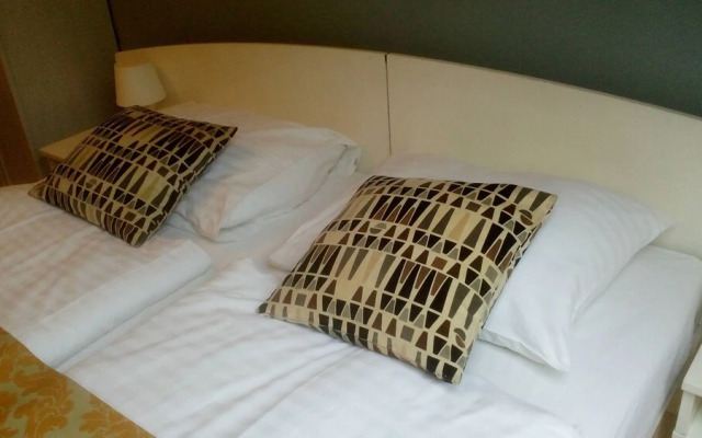 Ruzova Spot Apartments