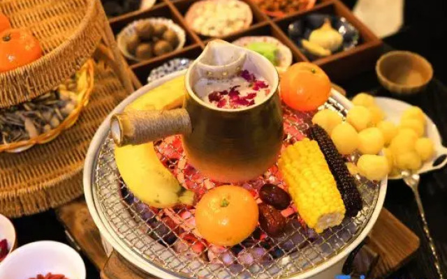 Barluna Hotel (Yanji Yanbian University West Market Branch)