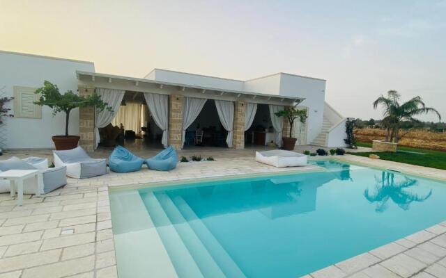Villa Lucia con piscina privata a Gallipoli per 12 persone