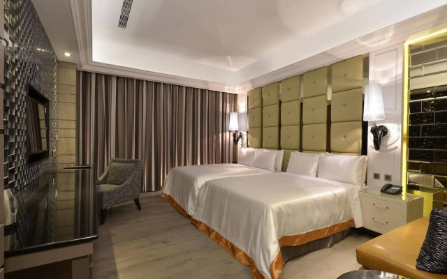 Puli Ease Hotel