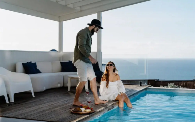 Bayview Luxe Entertainer Pool World Class View