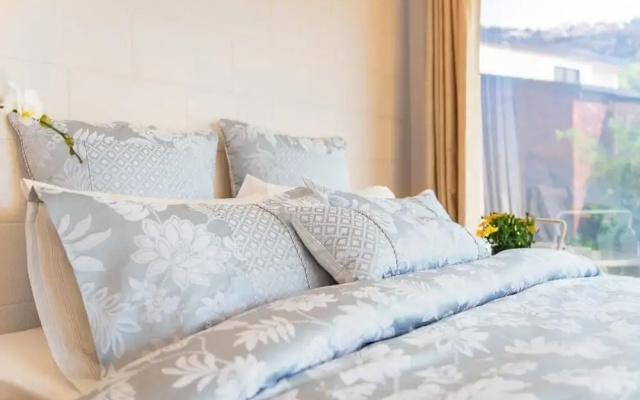 Vintage Cuddle Guest House