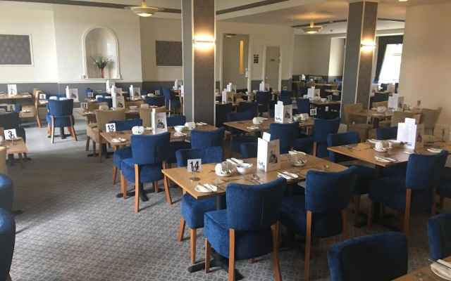 Cumberland Hotel