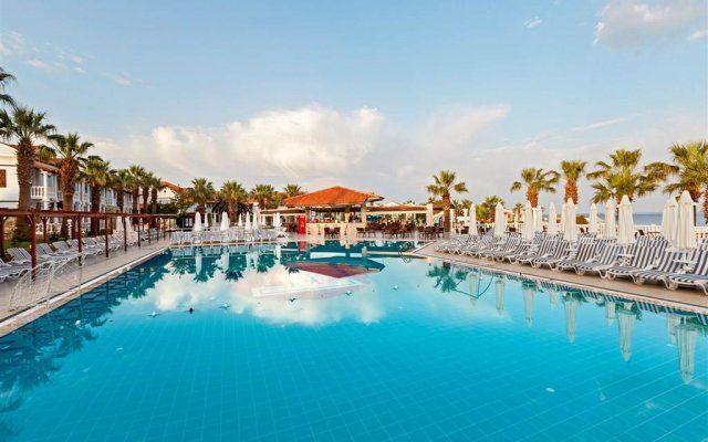 Lucas Didim Resort