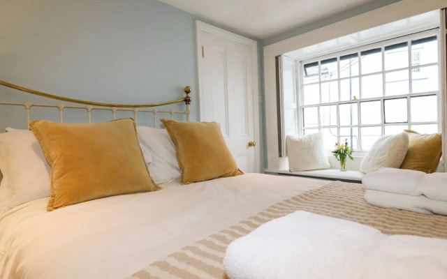 Carew House Cottage