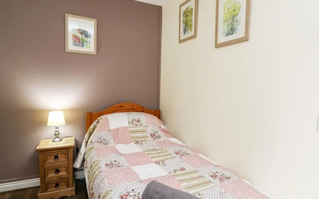 Honeysuckle Cottage