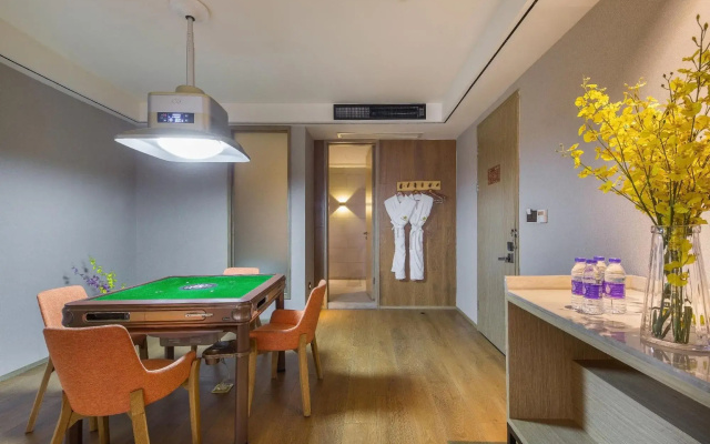 Chenfeng Zhenpin Hotel