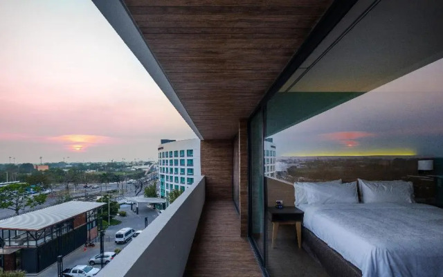 Staybridge Suites Villahermosa  by IHG