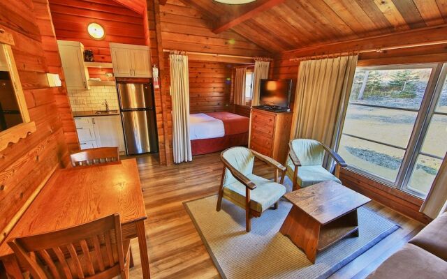 Jasper House Bungalows