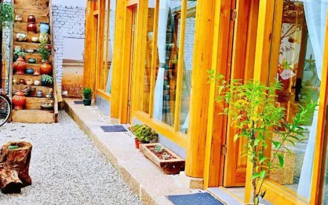 Yuansu Shengshan Courtyard Boutique Guesthouse
