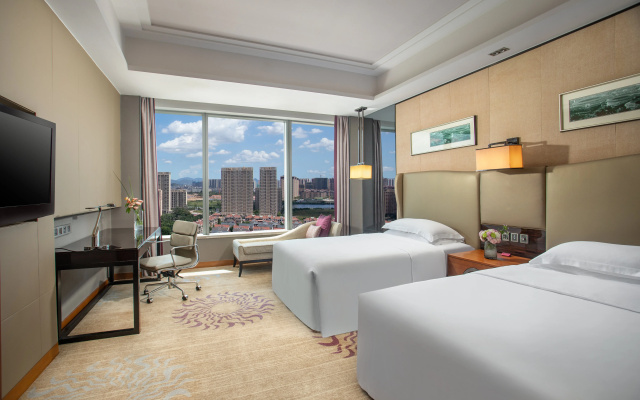 Crowne Plaza Huizhou by IHG