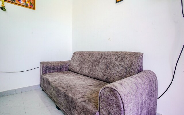 Fabhotel Crystal Inn