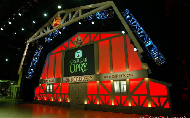 Courtyard by Marriott Nashville Airport