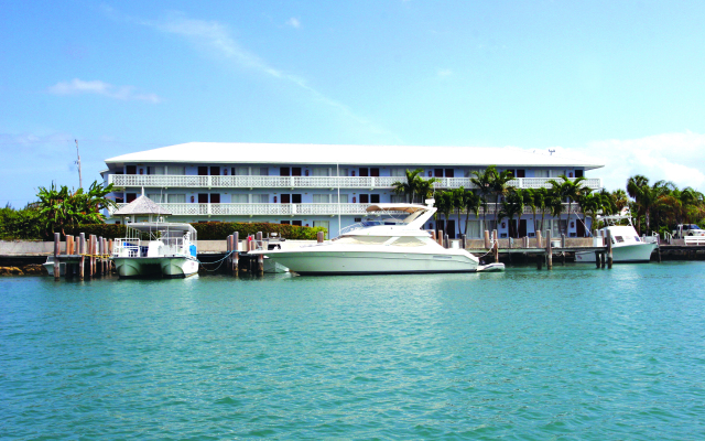 Flamingo Bay Hotel & Marina at Taino Beach