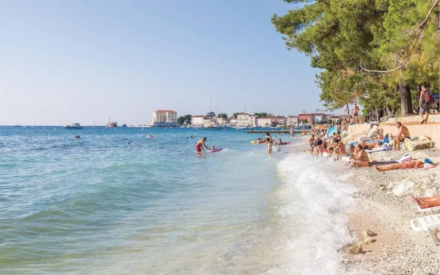 Nice Apartment in Porec With 2 Bedrooms