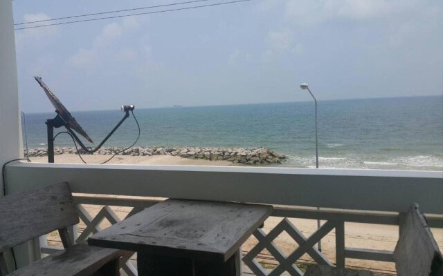 Baan Chai Thale by Rayong House