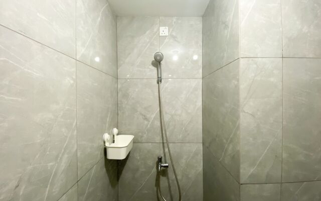 Cozy Stay Studio At Sayana Bekasi Apartment