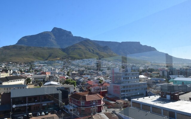 Modern 2 Bedroom Apartment in Cape Town