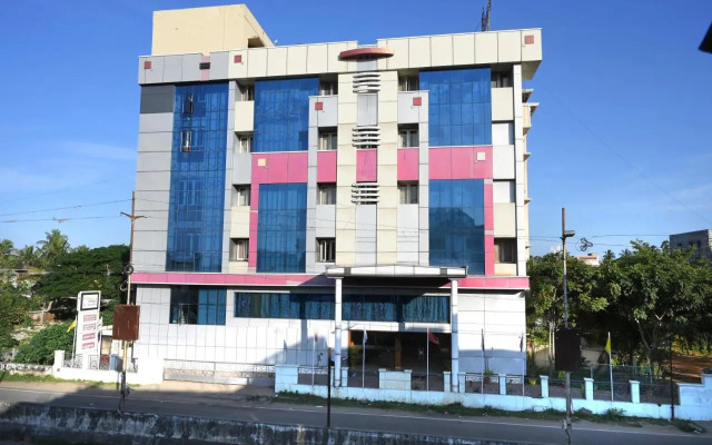 Poppys S.E.T Residency Kumbakonam.