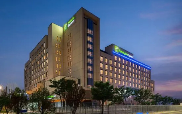 Holiday Inn Express Beijing Tongzhou – Exterior – Beijing