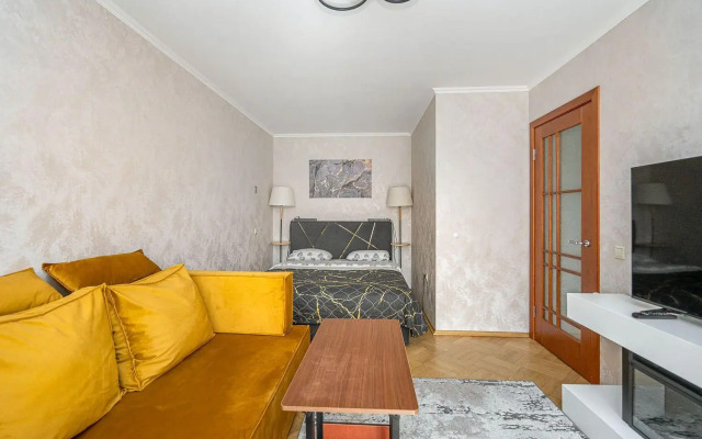 Apartments on Maxim Tank 16