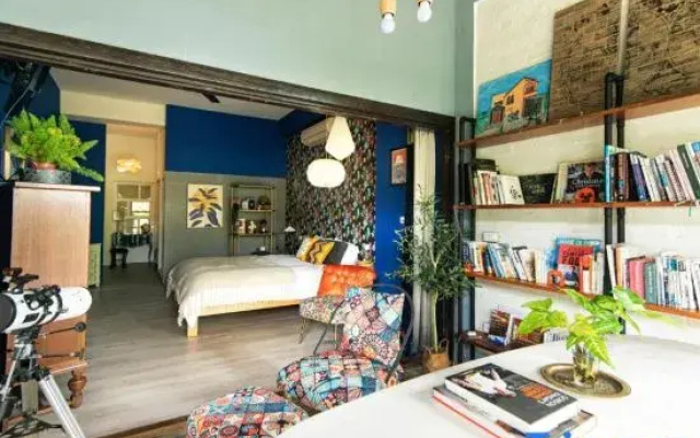Breadfruit B&B